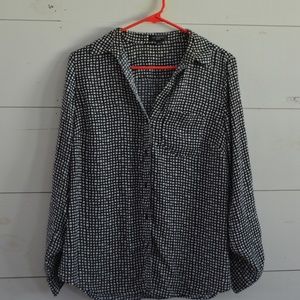 The Limited Navy Blue/White Patterned Ashton Button Down - Size Medium